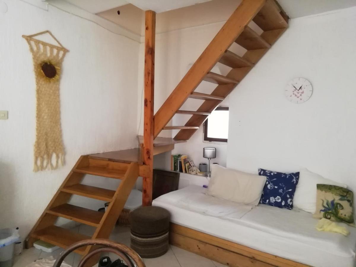 Nice Room - Centar Cres Exterior photo